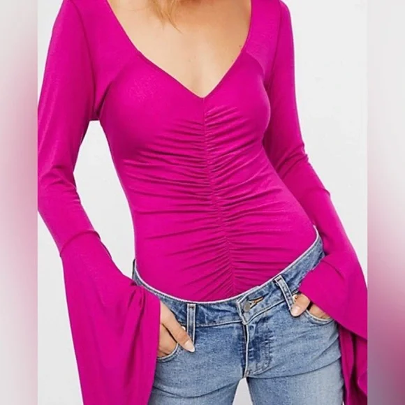 New Free People Top "What a Babe"( with tags) - Picture 1 of 3